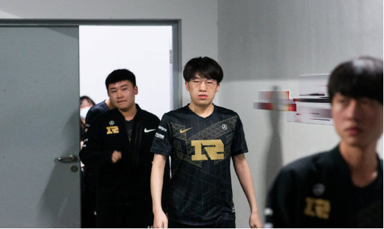 美足球中的 美足球中的